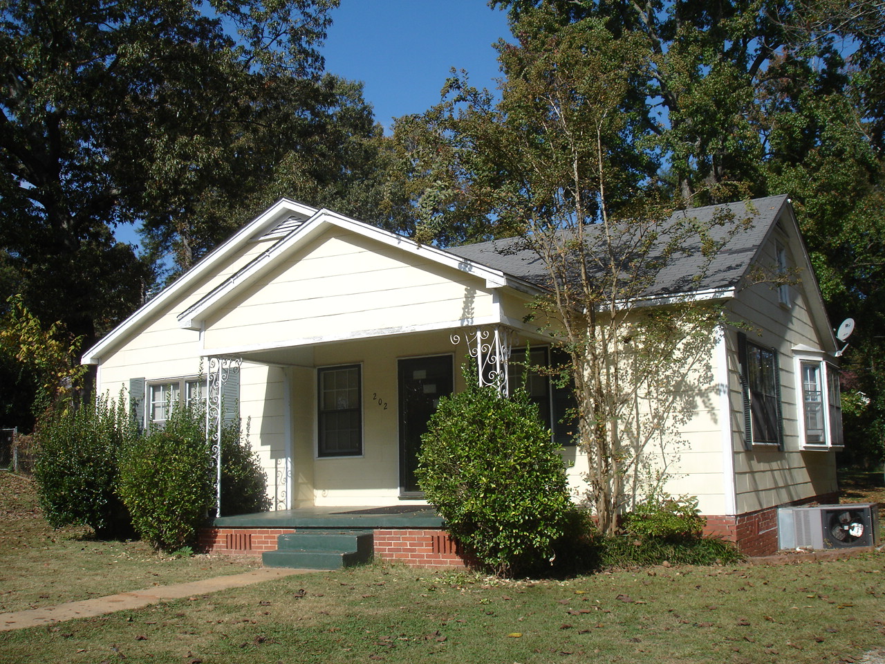 202 sara lynn, Sylacauga, AL 35150 