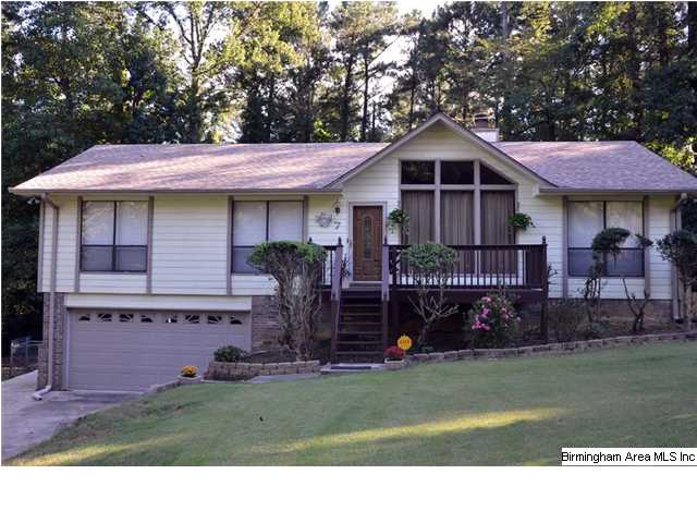 7 Stone Ridge Trl, Irondale, AL 35210 