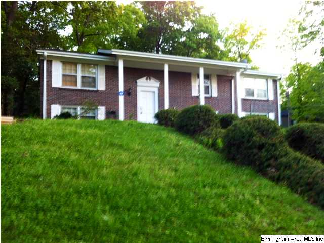 609 NW 16th Terr, Center Point, AL 35215 