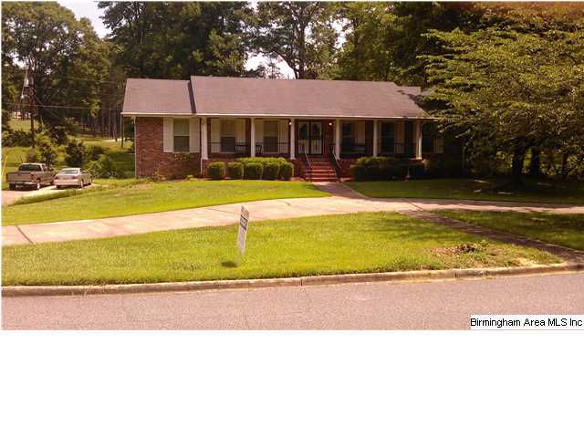 1644 Kestwick Drive, Hoover, AL 35226 