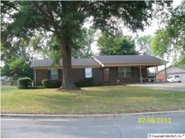 917 Wildwood Road, SW, Decatur, AL 35601 