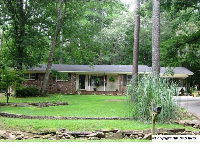 1011 Vestavia Drive, Decatur, AL 35603 