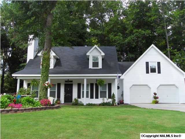 2705 King Arthur Court, Decatur, AL 35603 