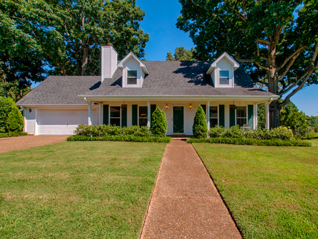 124 Oakhill Dr. E., Florence, AL 35610 