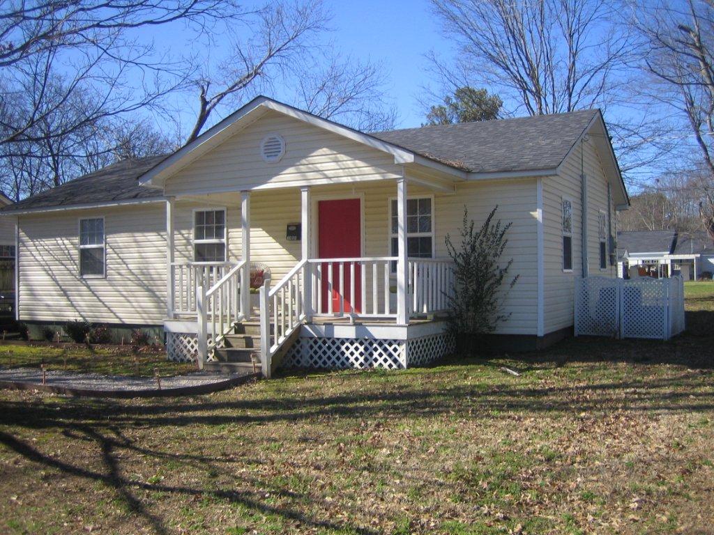 1404 S Houston Street, Athens, AL 35611 