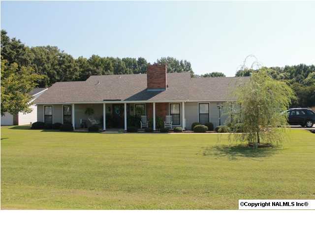 12 Sharon Avenue, Courtland, AL 35618 