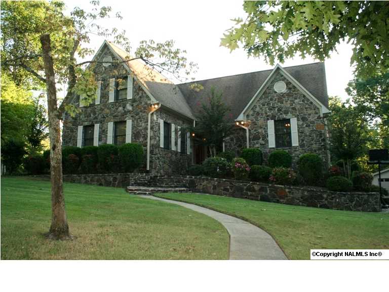 106 Mimosa Cove, Florence, AL 35630 