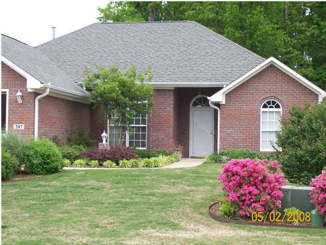 207 SOMERLED CT, Florence, AL 35630 