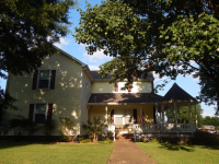 138 Oakhill Dr W, Florence, AL 35630 