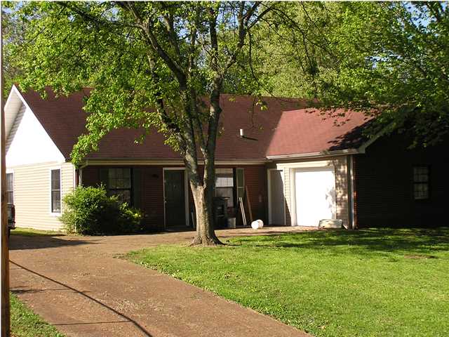 528 Park Ln, Florence, AL 35630 