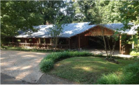 206 Colonial Dr., Florence, AL 35633 