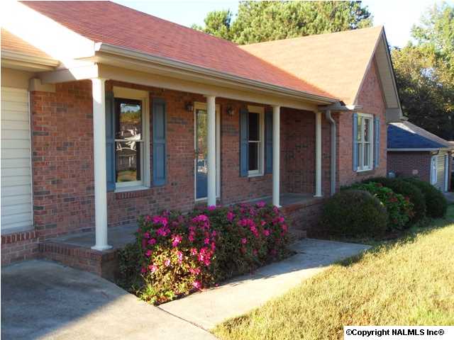 1098 Maplewood Drive, SW, Hartselle, AL 35640 