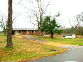 165 Shoals Avenue, Killen, AL 35645 