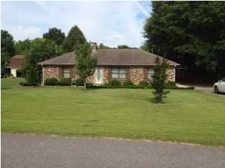 229 Montclair Dr, Killen, AL 35645 