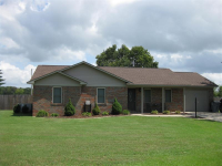 1043 Ridge Dr., Killen, AL 35645 