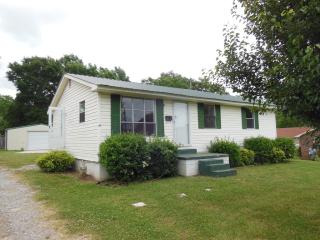 334 East Street, Moulton, AL 35650 