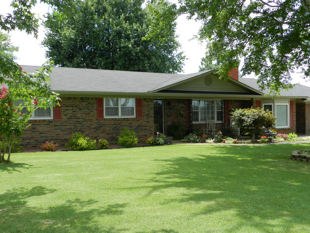 3189 County Road 86, Rogersville, AL 35652 