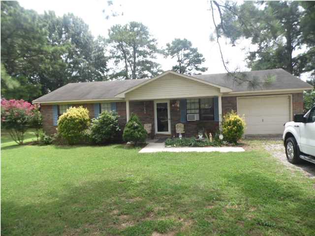 113 Rogersville Heights Dr, Rogersville, AL 35652 