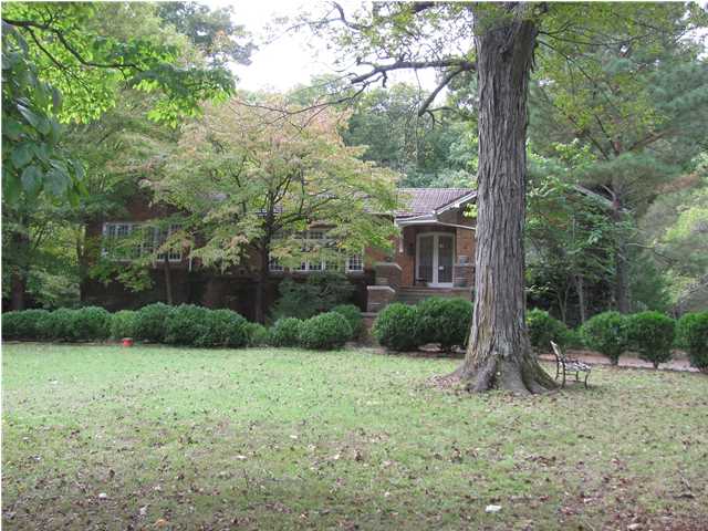 1509 N. Jackson Ave., Russellville, AL 35653 