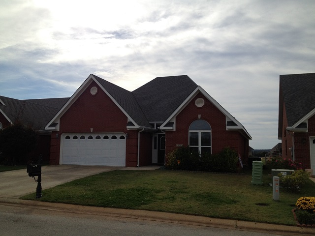 109 Riverview Dr, Sheffield, AL 35660 