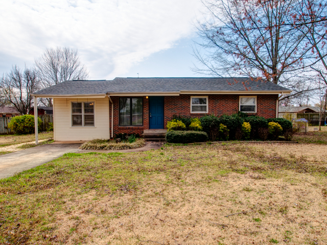 1106 Tyler Ave., Muscle Shoals, AL 35661 