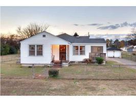 104 airport rd, Muscle Shoals, AL 35661 