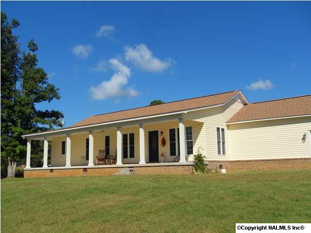 77 County Road 573, Trinity, AL 35673 