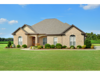 129 Zhender Cove, Tuscumbia, AL 35674 