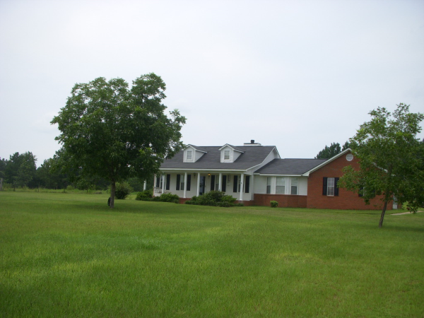 139 COUNTY ROAD 506, Ozark, AL 36360 
