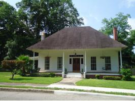 244 E Eufaula Street, Ozark, AL 36360 
