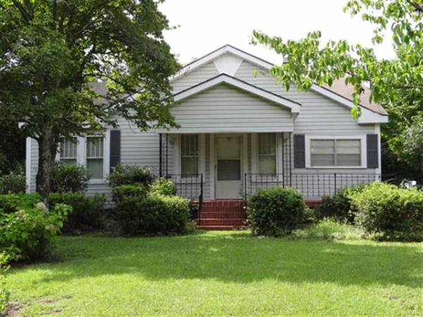 1327 Skipperville Road, Ozark, AL 36360 