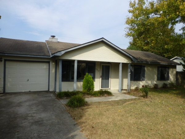 1517 Old Albany Cir SE, Huntsville, AL 35803 