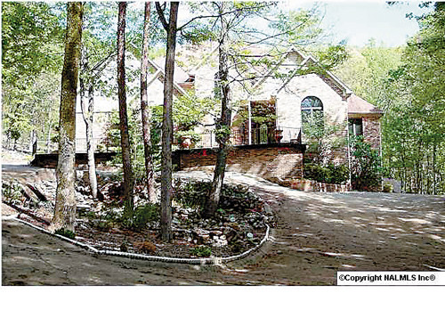 2626 Lancelot Drive, Huntsville, AL 35803 