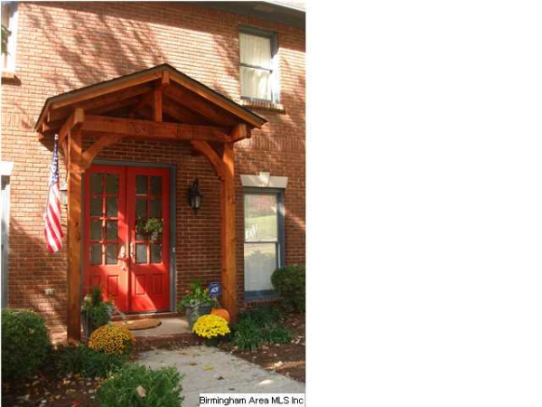 2581 Crossgate Pl, Vestavia Hills, AL 35216 