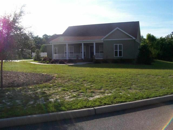 515 Oakdale, Geneva, AL 36340 