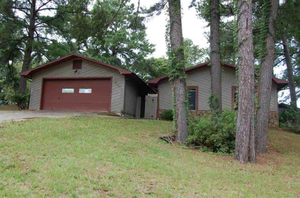 607 Chickasaw Drive, Enterprise, AL 36330 