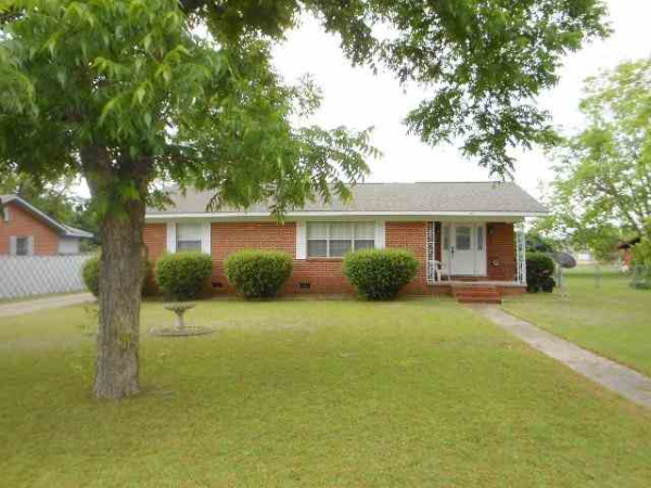 117 Hutchinson, Enterprise, AL 36330 