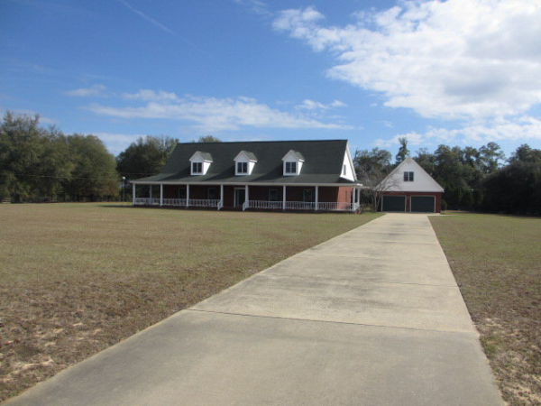 101 Buckhead, Headland, AL 36345 