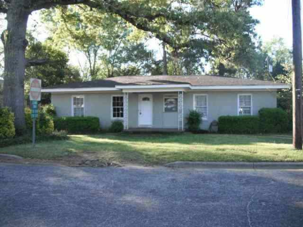 613 W Simmons Street, Enterprise, AL 36330 