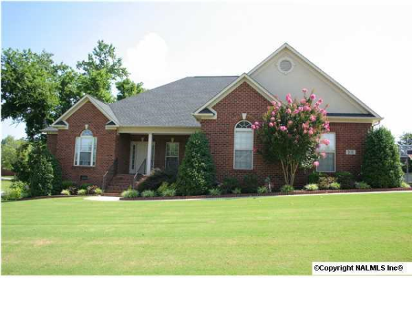 101 Casey Drive, Huntsville, AL 35806 