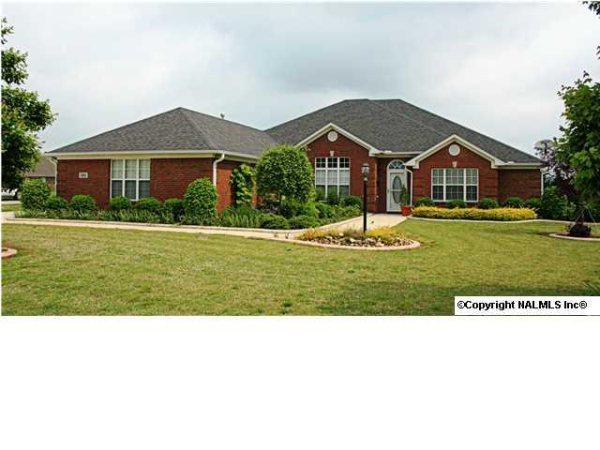 146 Shadow Pointe Circle, Huntsville, AL 35806 