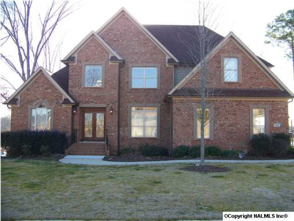 102 Riverway Lane, New Market, AL 35761 