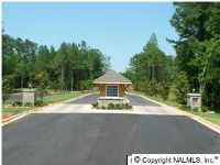 14 Peninsula Drive, Scottsboro, AL 35769 