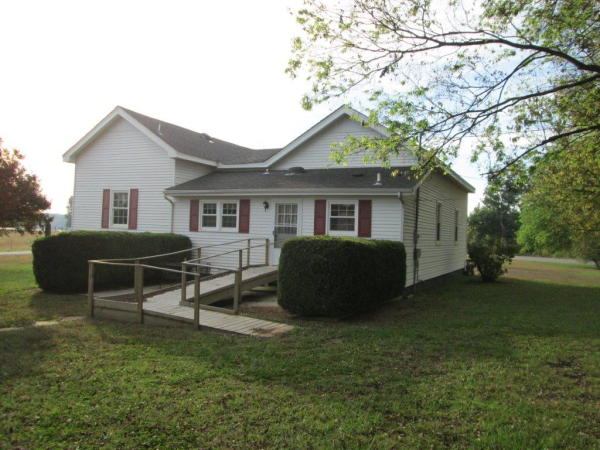 17035 HWY 72, Athens, AL 35611 