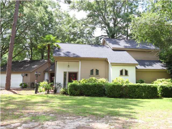 9351 Willedee Cir. N., Semmes, AL 36575 