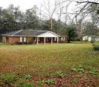 557 Honeysuckle Road, Samson, AL 36477 