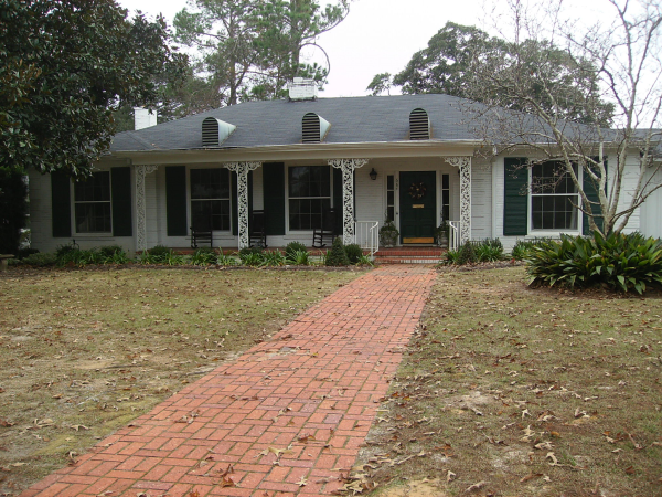 684 E Broad Street, Ozark, AL 36360 