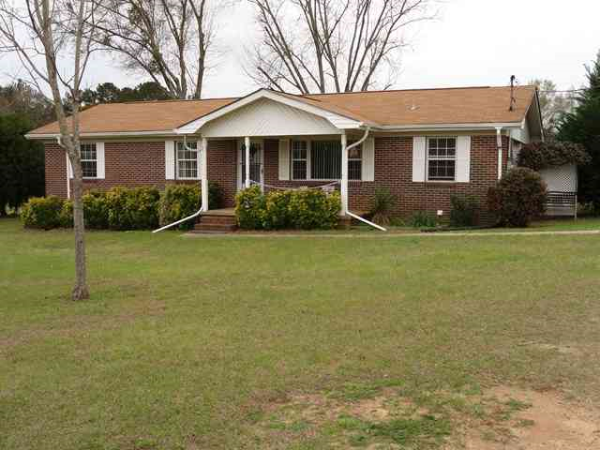 1621 Damascus Road, Enterprise, AL 36330 