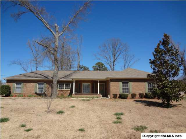 100 Glouchester Road, Harvest, AL 35749 