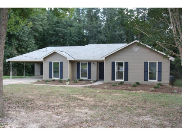 149 Lee Rd 552, Smiths Station, AL 36877 